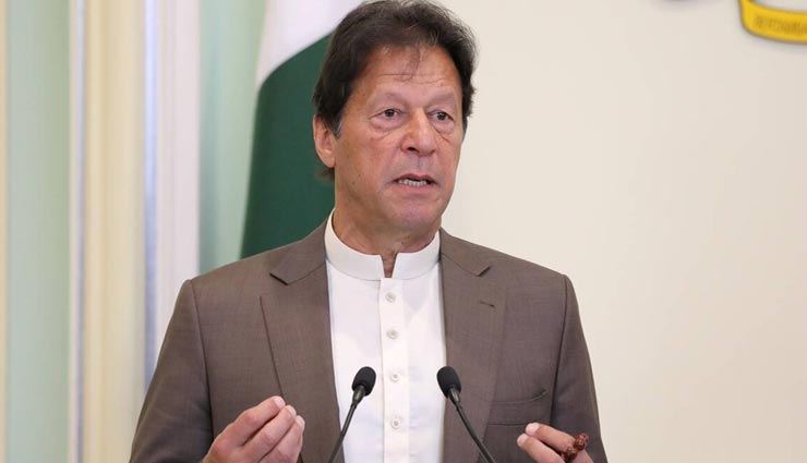 डूबते पाकिस्तान को आईएमएफ का सहारा, मिला 1.39 अरब डॉलर का कर्ज 