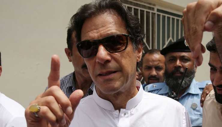 पाकिस्तान चुनाव परिणाम: इमरान खान की पार्टी को बढ़त बरकरार, शहबाज शरीफ और बिलावल भुट्टो चुनाव हारे