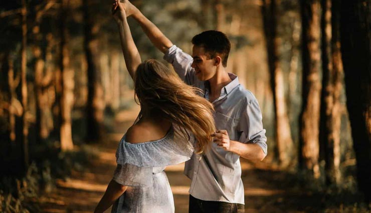 signs you are in love,relationship tips,dating tips,couple tips