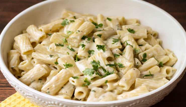 इन कामों में भी किया जा सकता हैं फटे दूध के पानी का इस्तेमाल household tips,sour milk water tips,kitchen tips