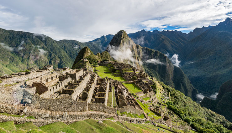 hiking trails to explore in the world,difficult hiking trails to explore in the world,world,explore in the world,travel,travel guide,travel tips