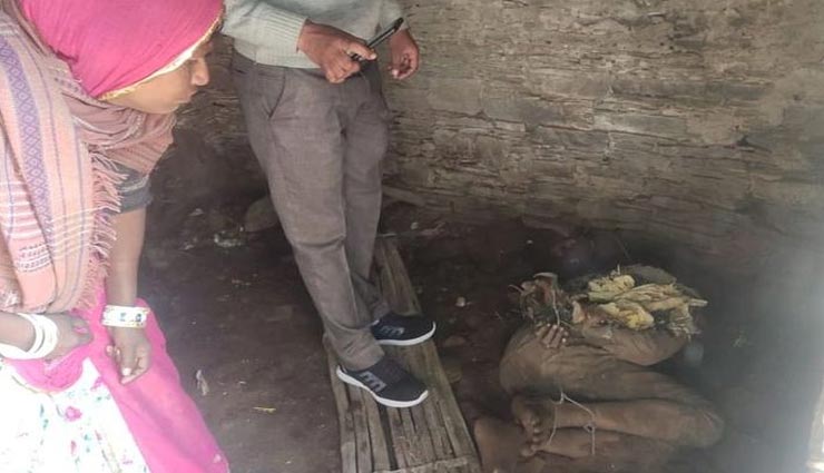 अजमेर : सुनसान खंडहर में मिली युवक की लाश, बिजली के तार से बंधे थे हाथ-पैर, हत्या की आशंका