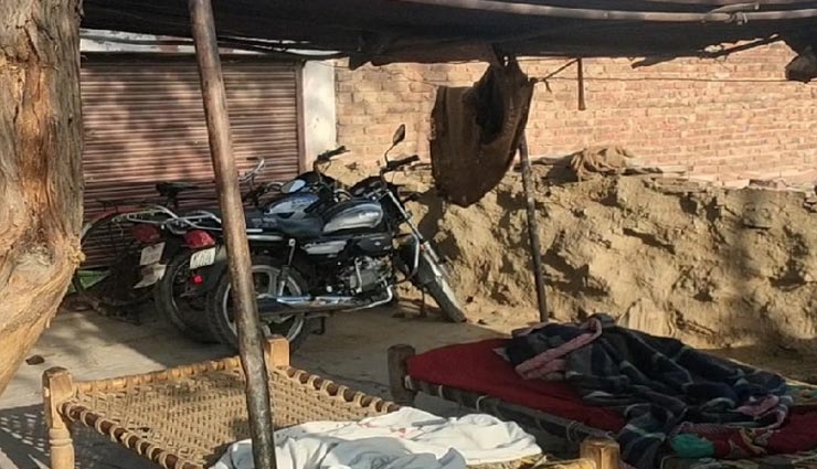 भरतपुर : बदमाशों का आतंक, घर के बाहर सो रहे दादी-पोते पर हमला, सोने के कुंडल और मोबाइल छीना news,latest news,news in hindi,local news,rajasthan,bharatpur