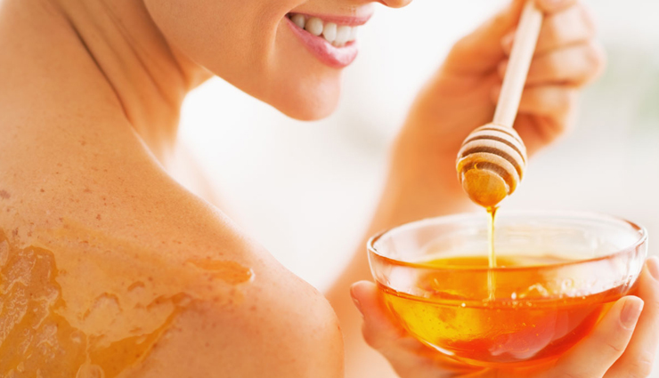 Breasty Honey Massage