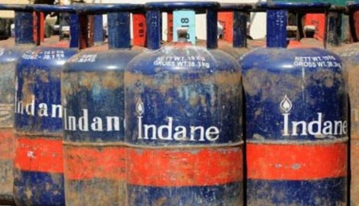 चुनाव खत्म होते ही गैस कम्पनियों ने बढ़ाई कमर्शियल सिलेंडर की कीमत, अब इतना हुआ दाम