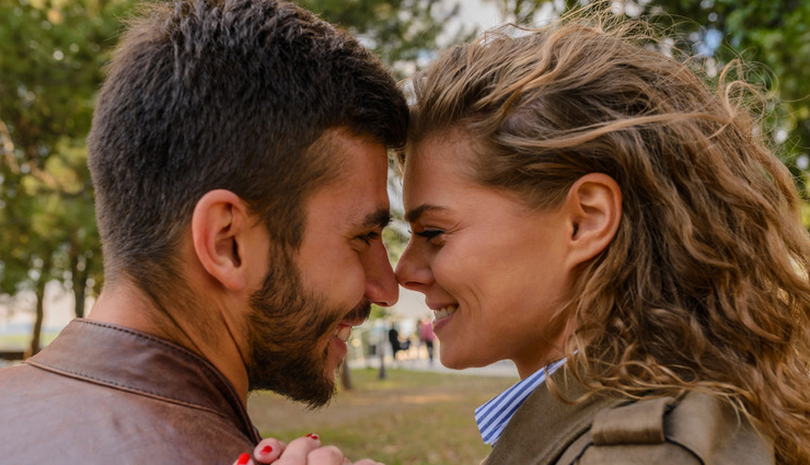 interdependence in relationships,balancing autonomy and togetherness,relationship independence and freedom,how to be independent in a relationship,maintaining individuality in a relationship,balancing needs for space and connection,healthy boundaries in relationships,empowering relationships through independence,respectful interdependence in a relationship,achieving balance in relationships