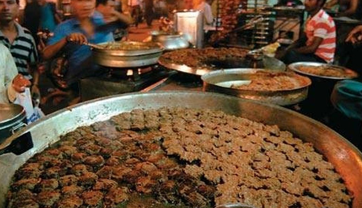 scintillating places,places to visit in india,india,tunday kebabi,lucknow,britannia and co,mumbai,leopolds cafe,mumbai,glenarys,darjeeling,karims,delhi