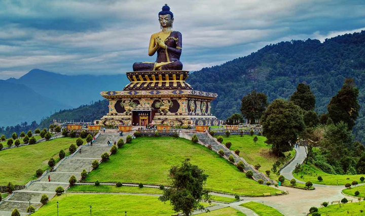 india is known all over the world for these famous statues must see their grandeur,holiday,travel,tourism