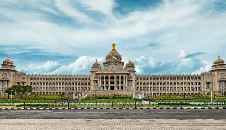 best cities for new year celebrations in india,top places to celebrate new year in the country,memorable new year eve views in india,spectacular new year views from cities in india,celebrate new year with the best views in india,cities offering the best new year eve experience,new year eve celebration spots in the country,best views for memorable new year in india,unforgettable new year views in indian cities,panoramic views of new year celebrations in india,नए साल का जश्न मनाने के लिए भारत के शहर,भारत में नए साल का शानदार जश्न,भारत में नए साल का उत्सवी नजारा,भारतीय शहरों में नए साल का दृश्य,नए साल की धूमधाम सेलिब्रेशन के लिए भारत के शहर,नए साल की धूमधाम सेलिब्रेशन के लिए सर्वश्रेष्ठ शहर,देशभर में नए साल के उत्सव के स्पेशल दृश्य,नए साल का उत्सव मनाने के लिए शानदार शहर,भारत में नए साल के सेलिब्रेशन के लिए शहरों की जानकारी,नए साल के उत्सव के लिए भारतीय शहरों के व्यापक दृश्य