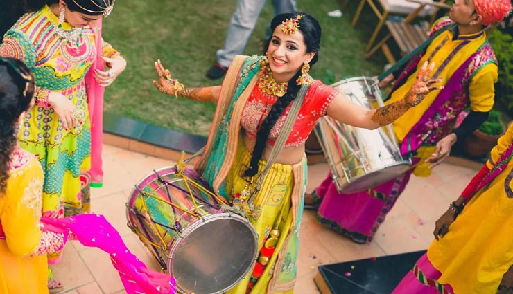 fashion tips,fashion tips in hindi,dressing tips,friends marriage dressing ideas