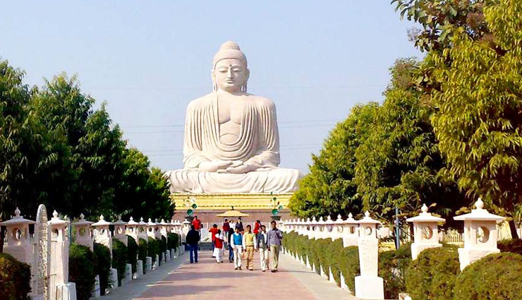 विश्व के पर्यटकों को अपनी ओर आकर्षित करते हैं ये भारतीय बौद्ध धर्म स्थल 