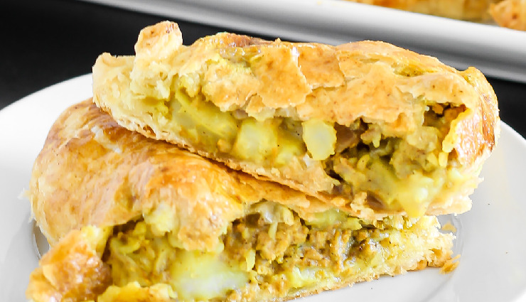 indian potato pie,aloo pie recipe,indian savory pie,potato-filled pastry,spiced potato pie,indian snack recipes,easy potato pie recipe,indian appetizer,vegetarian pie recipe,indian potato dishes