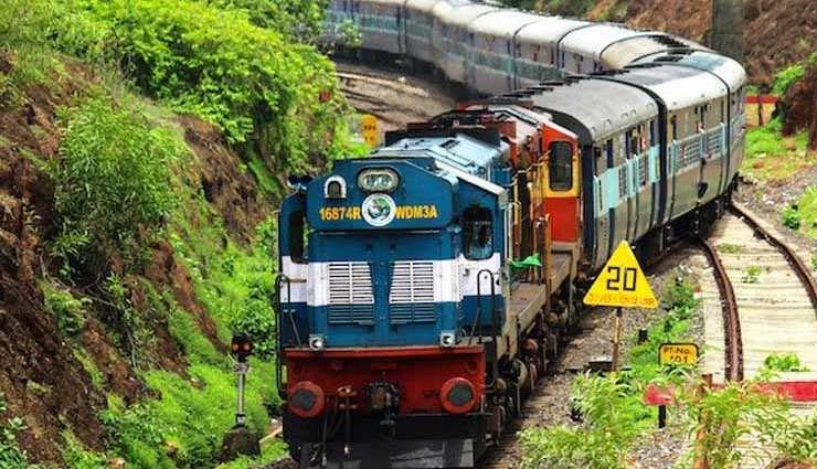 नए साल से भारतीय रेलवे अपने यात्रियों को देगी ये खास तोहफे, आरामादायक होगा सफर