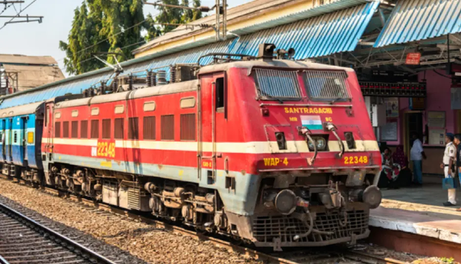 होली पर रेलवे की खास पहल, 300 से अधिक स्पेशल ट्रेनें चलेंगी; यात्रियों को मिलेगी बड़ी राहत
