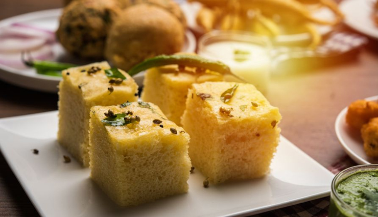 6 Healthy Indian Snacks You can Pack For Your Trip