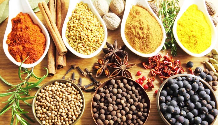 लंबे समय तक बनी रहेगी मसालों की महक, इन 4 तरीकों से रखें सहेज कर