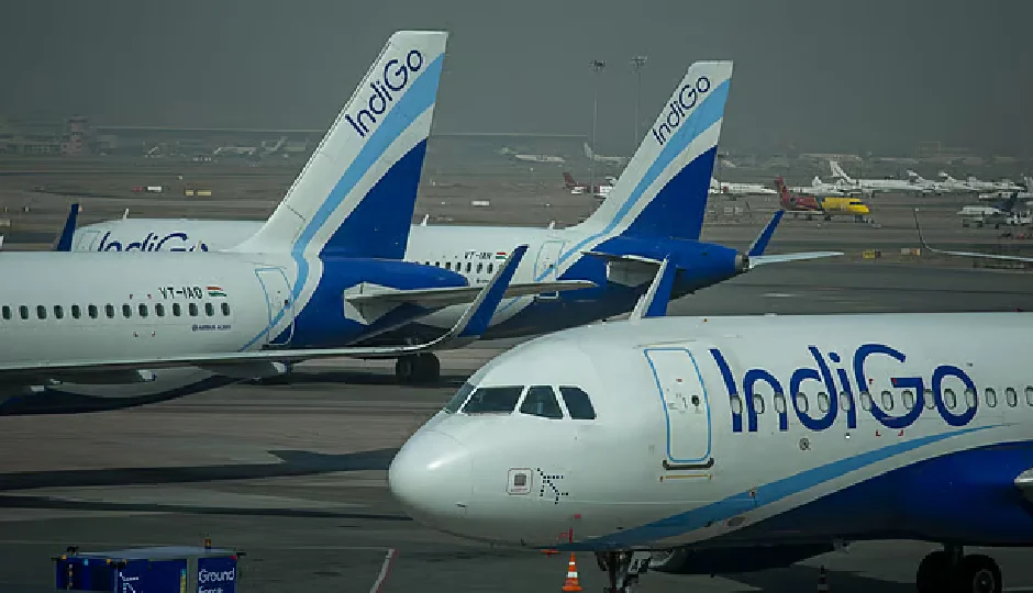दिल्ली : इंडिगो की उड़ानों पर संकट जारी, 200 से अधिक फ्लाइट्स रद्द, DGCA ने जारी किया कारण बताओ नोटिस
