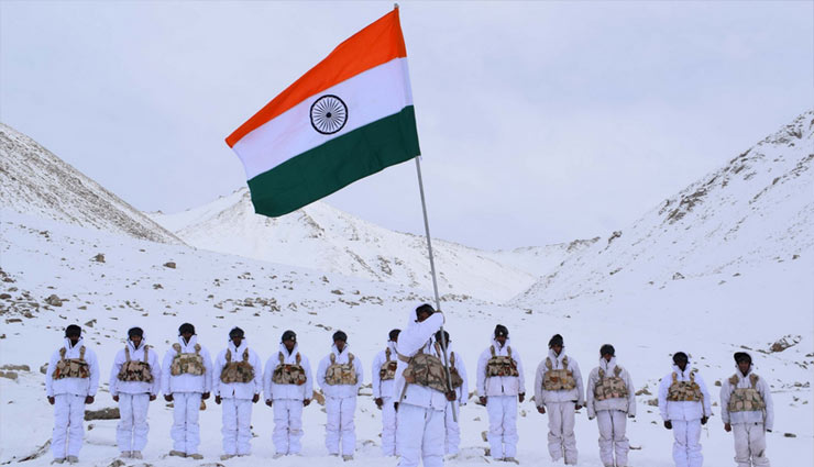 Republic Day 2019: जोश और जज्बे को सलाम, -30 डिग्री तापमान और 18000 फीट पर ITBP जवानों ने फहराया झंडा- वीडियो
