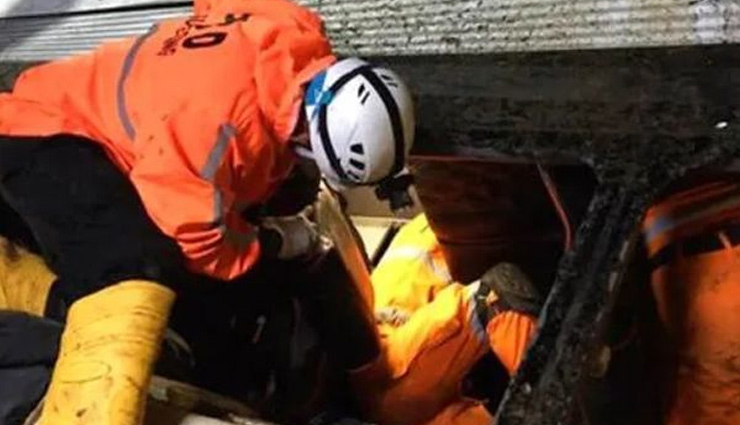 इंडोनिशिया में तीर्थयात्रियों से भरी बस खाई में गिरी, ड्राइवर समेत 27 की मौत