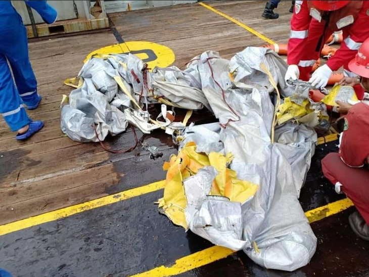 इंडोनेशिया विमान हादसा : सभी 189 यात्रियों की मौत, जांच और बचाव दल ने की पुष्टि lion air fight,jakarta,plane crashed