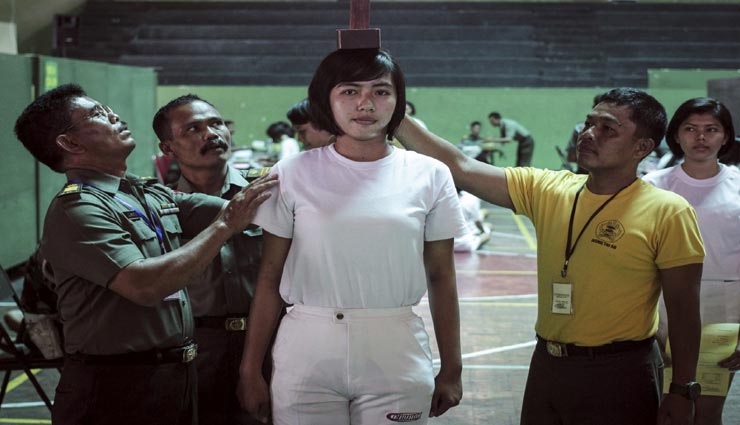 weird rule,weird test,weird process to get police jobs,virginity test of women,indonesia ,अनोखे नियम, अनोखे टेस्ट, घिनौने टेस्ट, पुलिस की नौकरी का घिनौना टेस्ट, महिलाओं का वर्जिनिटी टेस्ट, इंडोनेशिया 