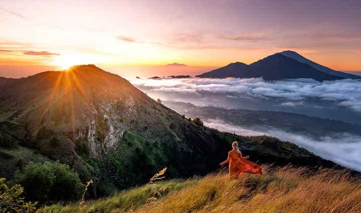 indonesia is a place full of natural beauty know the famous tourist places here,holiday,travel,tourism