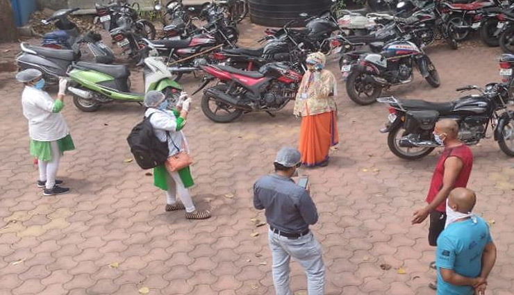 कोरोना वॉरियर्स से दुर्व्यवहार / सर्वे कर रही टीम पर हमला, शिक्षिका को थप्पड़ मारा, मोबाइल तोड़ा