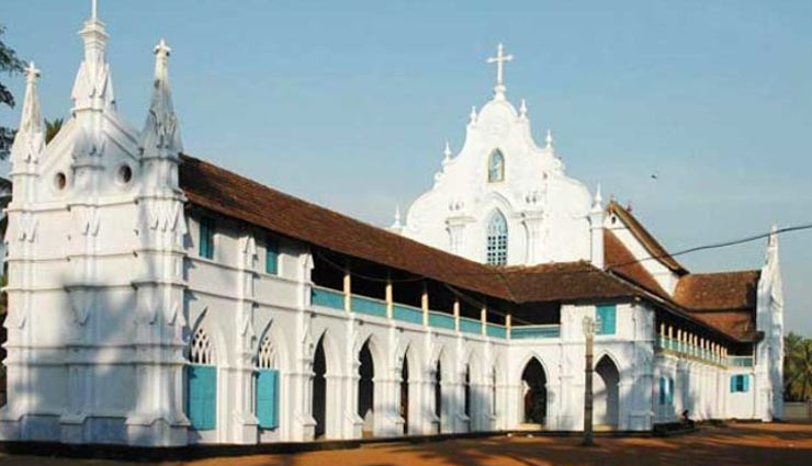 places to visit in indore,indore tourism,tourism,travel,holidays,places in indore,why indore is known as mini mumbai