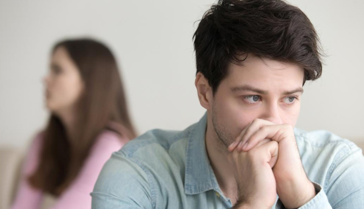 turmeric side effects,risks of turmeric consumption,negative effects of turmeric,turmeric health risks,turmeric allergic reactions,turmeric precautions,turmeric dosage caution,turmeric safety concerns,turmeric side effects on skin,turmeric interaction with medications