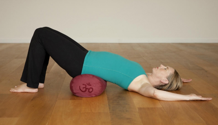 yoga injuries,common yoga injuries,yoga injury prevention,how to avoid yoga injuries,yoga safety tips,yoga poses that cause injuries,prevent yoga injuries,yoga mistakes to avoid,yoga for beginners safety,yoga posture correction,safe yoga practice,yoga injury recovery,yoga alignment tips,yoga-related injuries,yoga injury prevention tips