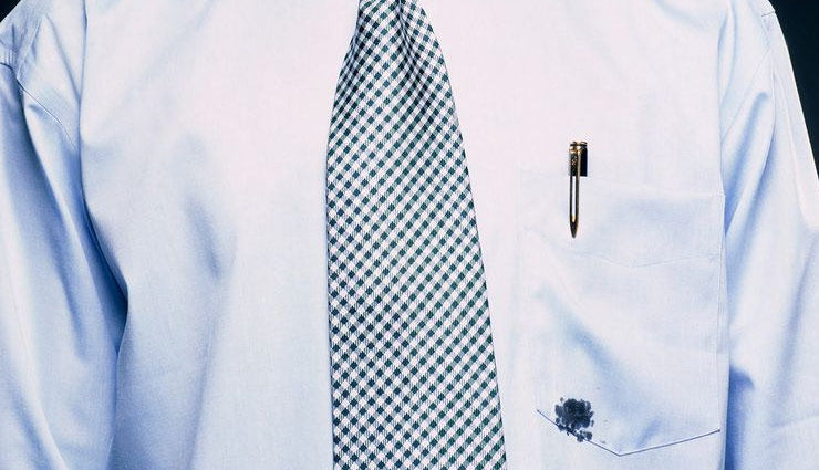 ink stains,remove ink stains,salt,nail paint remover,salt,milk,alochaol