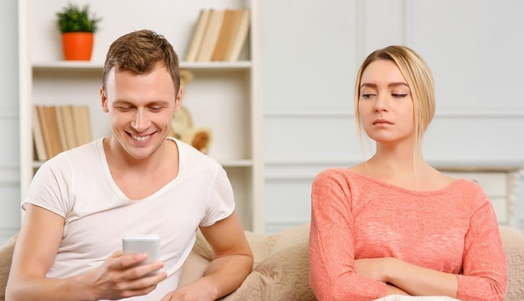 लड़कों की इन आदतों को लड़कियां नहीं करती हैं पसंद, बना लेती हैं दूरी annoying habits of men,mates and me,relationship tips