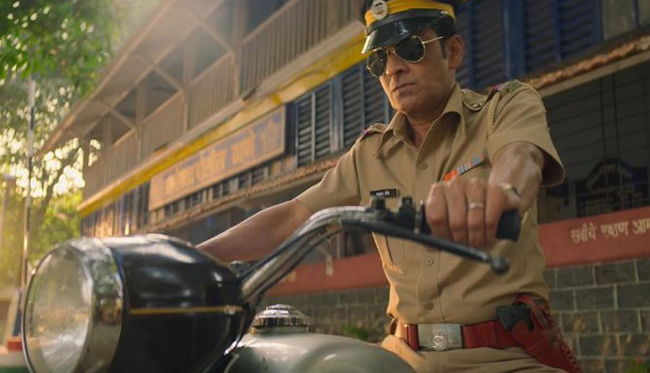 2 News : मनोज की फिल्म ‘इंस्पेक्टर जेंडे’ का ट्रेलर रिलीज, दिव्या-नील की ‘एक चतुर नार’ का ट्रेलर भी हुआ आउट