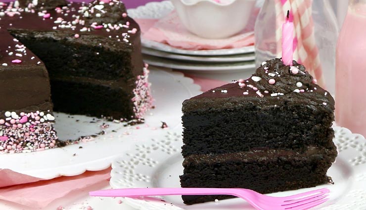 Christmas Special : इंस्टेंट चॉकलेट केक से कराए सभी का मुंह मीठा #Recipe