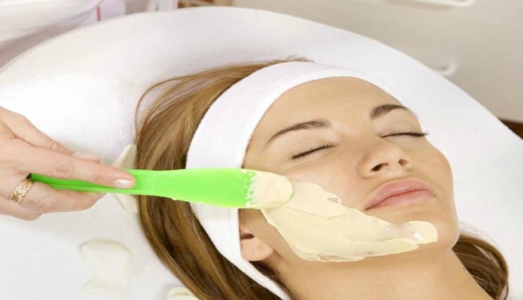 beauty tips,beauty tips in hindi,beauty by besan,instant glow by besan,besan in rainy days