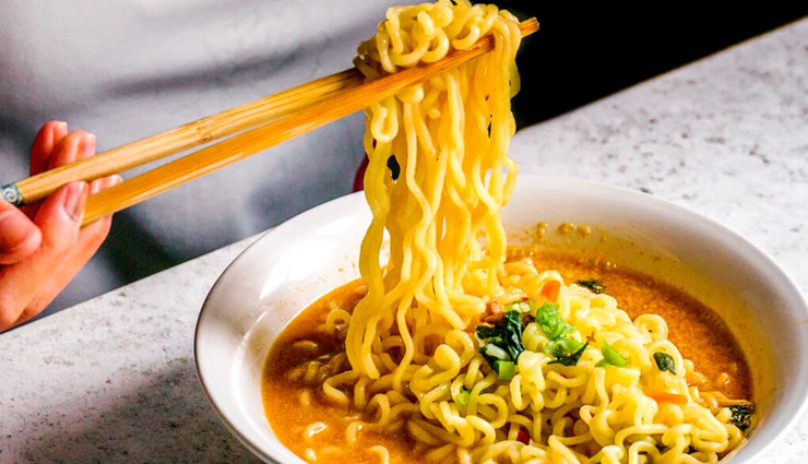7 Reasons Why Instant Noodles are Very Harmful For Your Health