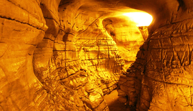 andhra pradesh,tour of belum caves in andhra pradesh,tourist places to visit in andhra pradesh,travel,tourism,tourist places in india,india tourism