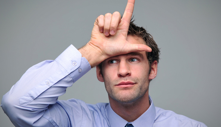 अगर जीवन में करेंगे ये काम तो होंगे अपमान के भोगी