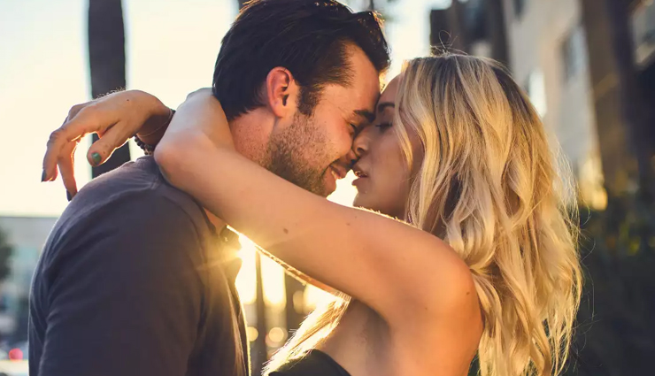 husband ignores you,reasons why your husband ignores you,major reasons why your husband ignores you,husband wife relationship,relationship tips