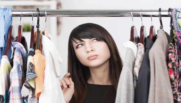 ऑनलाइन इंटरव्यू में भी जरूरी हैं आपका सही ड्रेसिंग सेंस, रखें इन बातों का ध्यान fashion tips,fashion tips in hindi,dressing tips,online interview dressing