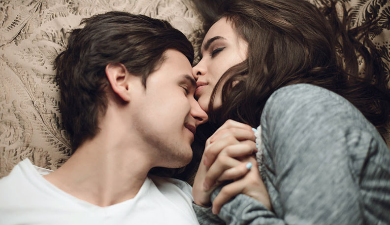 ways to ignite your intimacy life,tips to improve intimacy life,intimacy tips,relationship tips