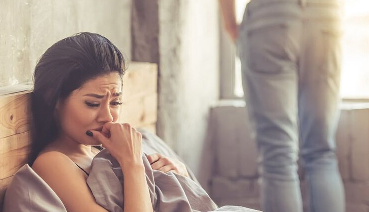 husband,husband does not love you anymore,8 signs your husband does not love you anymore,husband wife relationship,relationship,relationship tips
