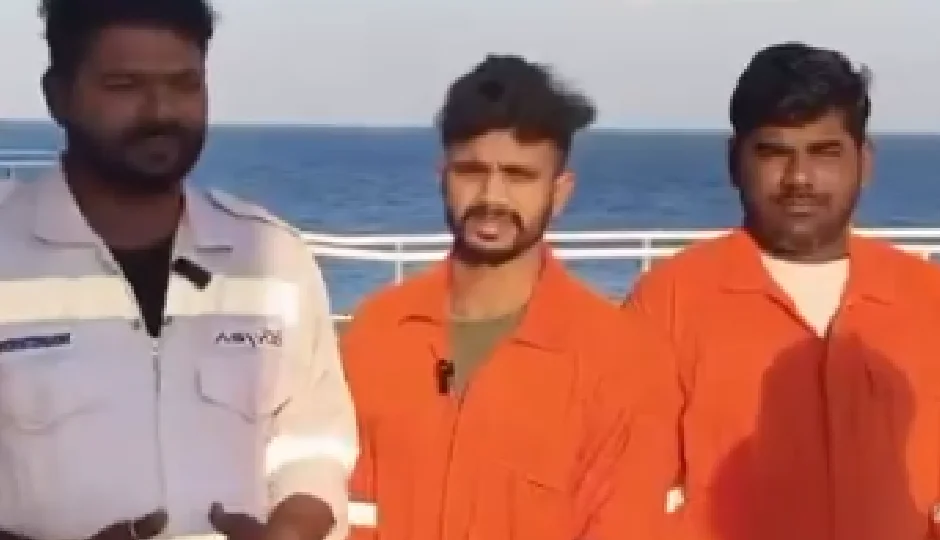 युद्ध से हमारा कोई लेना-देना नहीं, हमें छोड़ दो, ईरान में फंसे भारतीय नाविकों की भावुक अपील; Video