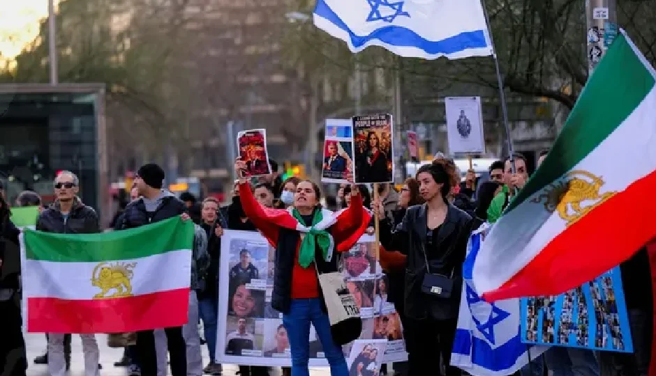 ईरान में बढ़ते संकट के बीच भारत की सख्त चेतावनी, नागरिकों से तुरंत देश छोड़ने की अपील