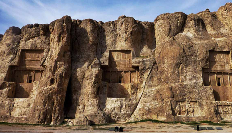 cultural sites to visit in iran,iran,places to visit in iran,persepolis,shiraz,shah mosque,isfahan,nasir al-mulk mosque,shiraz,imam reza shrine,mashhad,golestan palace,tehran,shah cheragh,tower and fort of bam,kerman province,eram garden and palace,naqsh-e-rustam necropolis
