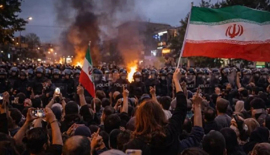 ईरान में गहराता संकट, भारत ने नागरिकों की सुरक्षित वापसी की कवायद तेज की; इजरायल में भी बढ़ाई गई चौकसी