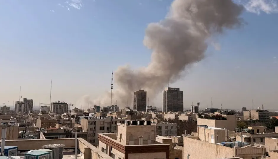 शनिवार को ईरान का UAE पर बड़ा हमला, 137 मिसाइलें और 209 ड्रोन दागे; जानें कितनी हुई मौतें