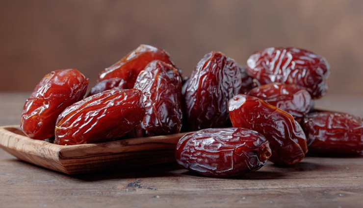 iron rich foods,healthy foods,Health tips,fitness tips,dates,dried apricot,strawberry,raspberry,prune