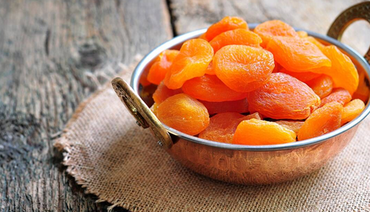 iron rich foods,healthy foods,Health tips,fitness tips,dates,dried apricot,strawberry,raspberry,prune