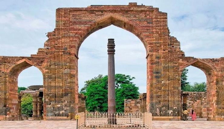 आज तक कोई नहीं जान पाया, दिल्ली स्थिति 1600 साल पुराने लौह स्तंभ के रहस्य